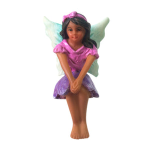 Fairy Mia Sitting
